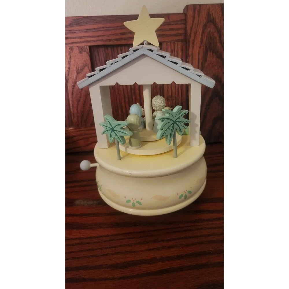 Precious Moments o Come Let Us Adore Him Nativity Revolving Musical 1991 624497